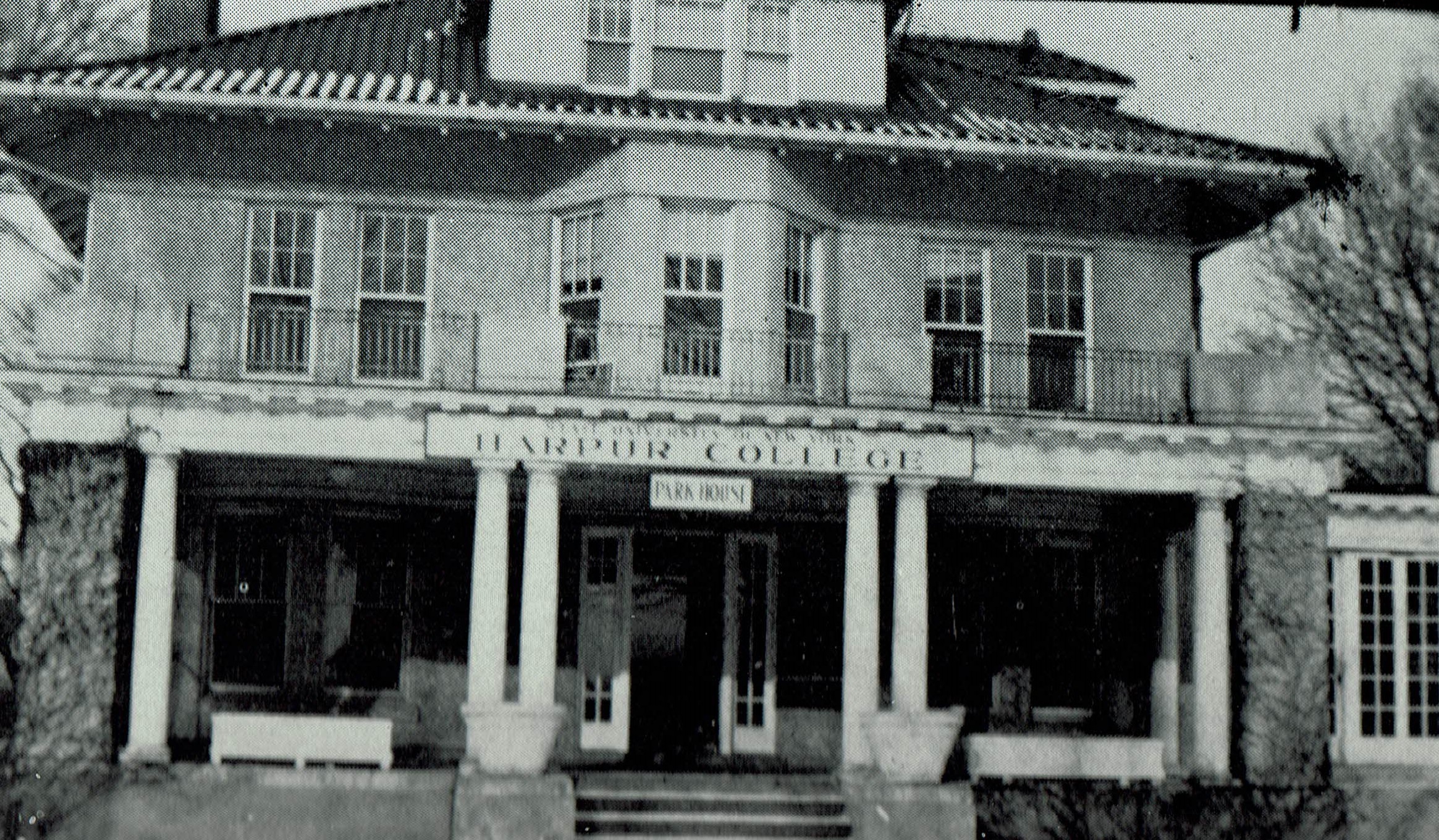 Photo of 'Park House, the nice classroom building on the Harpur College campus.